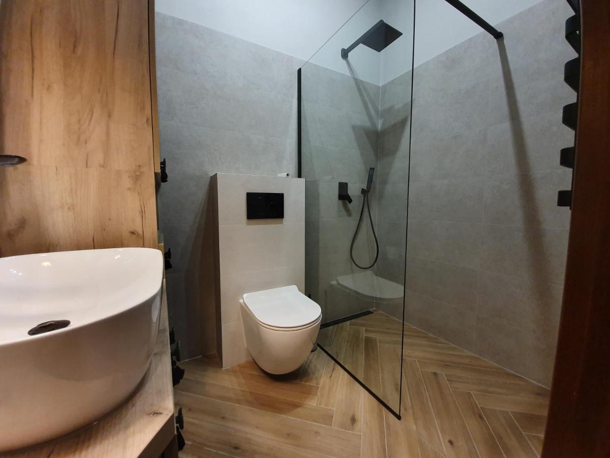 Apartament Ovoc Chodzież Eksteriør billede
