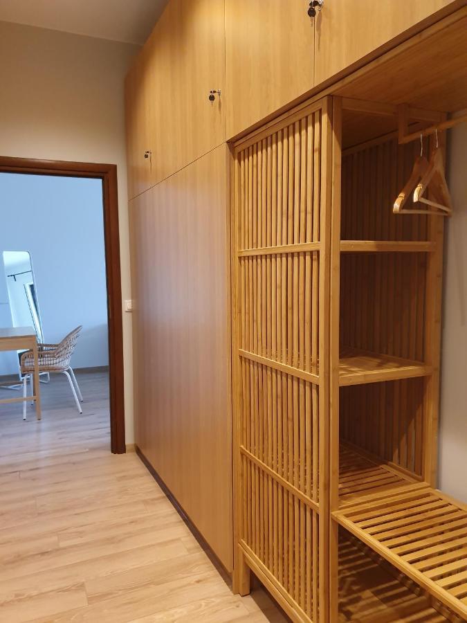 Apartament Ovoc Chodzież Eksteriør billede