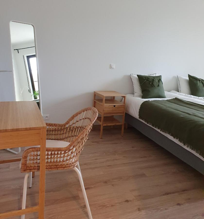 Apartament Ovoc Chodzież Eksteriør billede